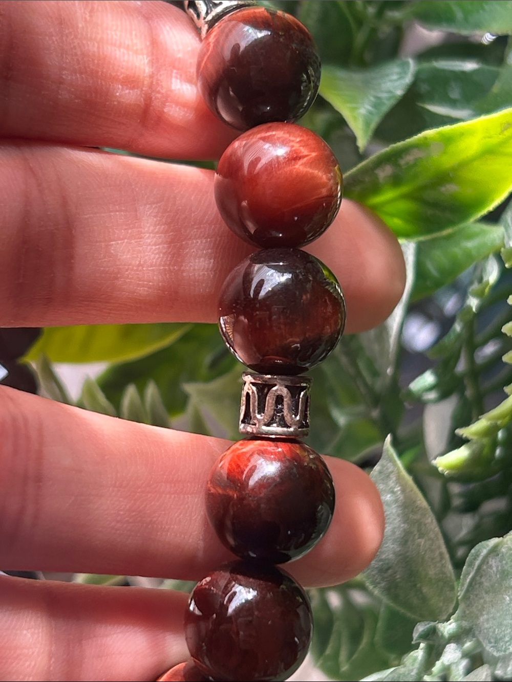 Red tiger eye and faceted black obsidian beaded stretch bracelet - Picture 7 of 10